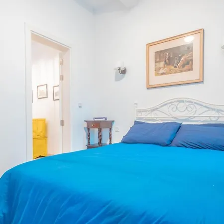 Blue Waves With Maltese Balcony Apartamento La Valeta